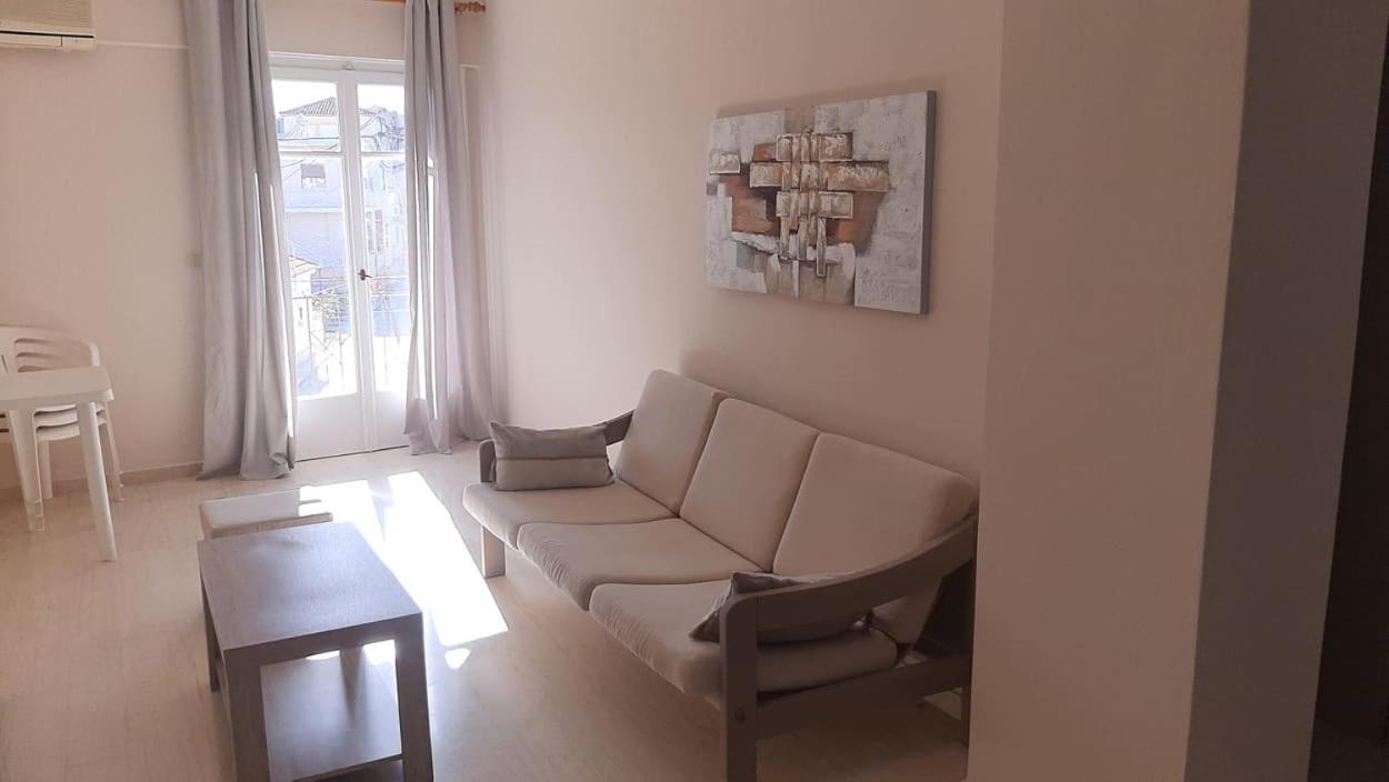Tasias Apartments Lixouri Exteriér fotografie